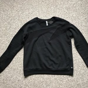 Black fabletics sweatshirt